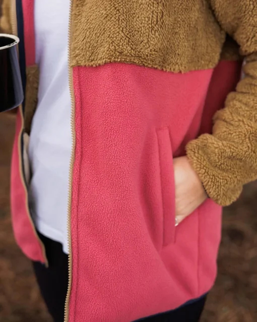Nestling Recycled Sherpa Hooded Fleece