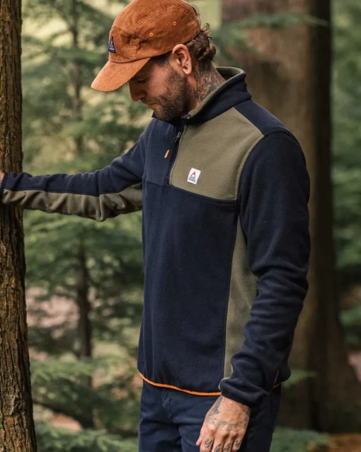 Root Recycled Polar 1/4 Zip Fleece